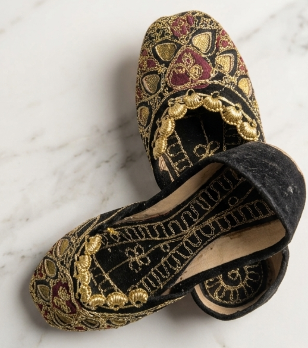 Traditional Hand-Stitched Velvet  Khussa | Premium Gold Zari  Flats