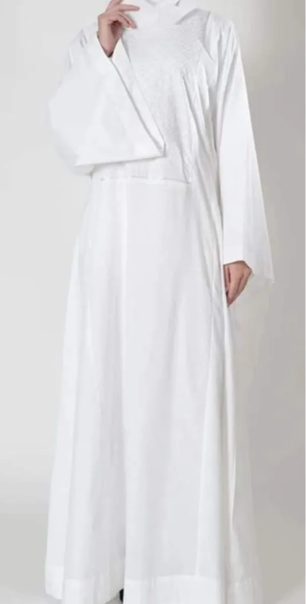 Elegant Pure White Textured Abaya