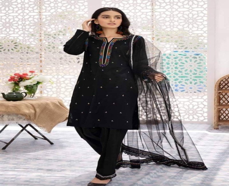Black Embroidered Festive Kurta Set